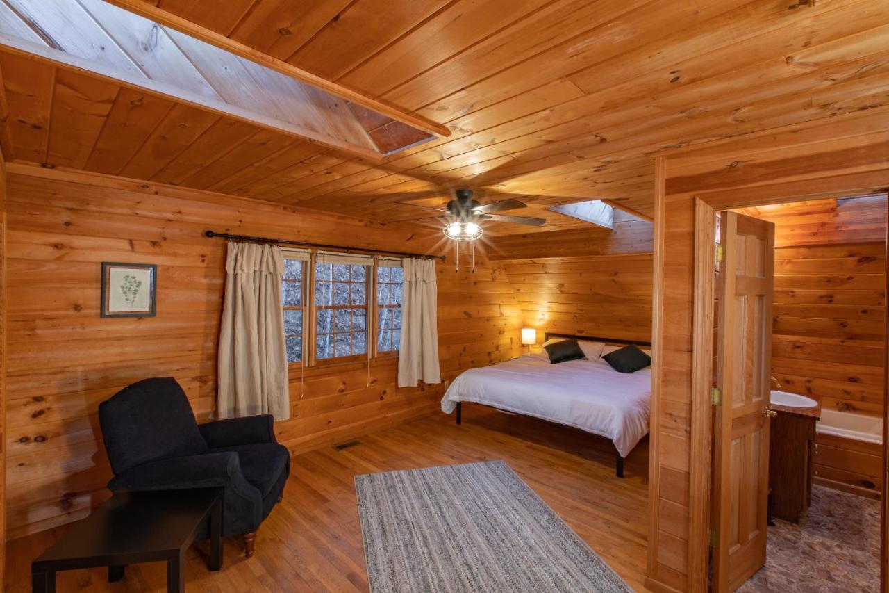 Treetops Cabin Easy To Asheville With Fast Wifi And Great View Swiss المظهر الخارجي الصورة